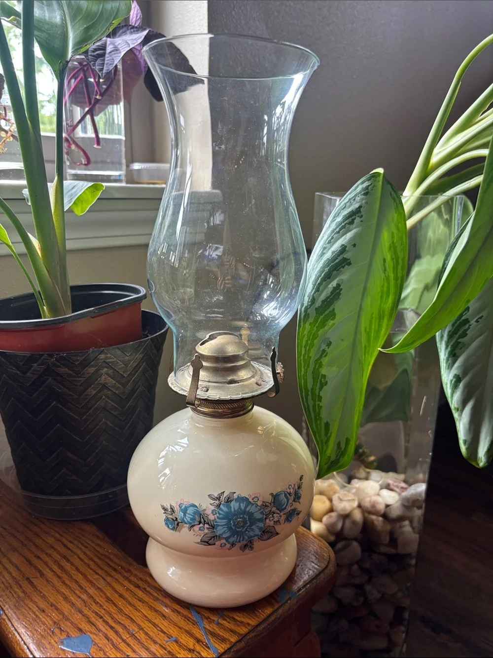 Cream Glass Hurricane Oil Lamp with Blue Floral Detail